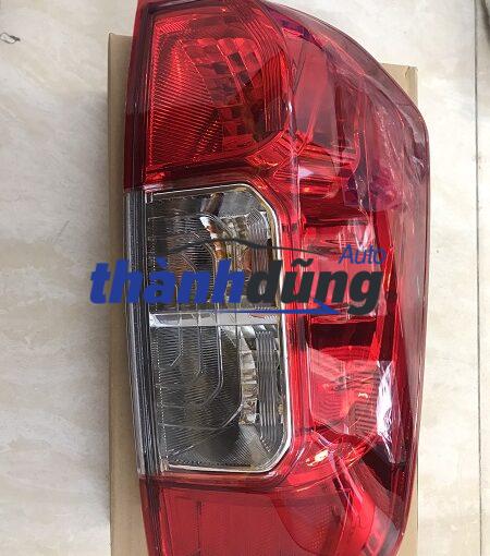 Stop light Nissan Navara 2012