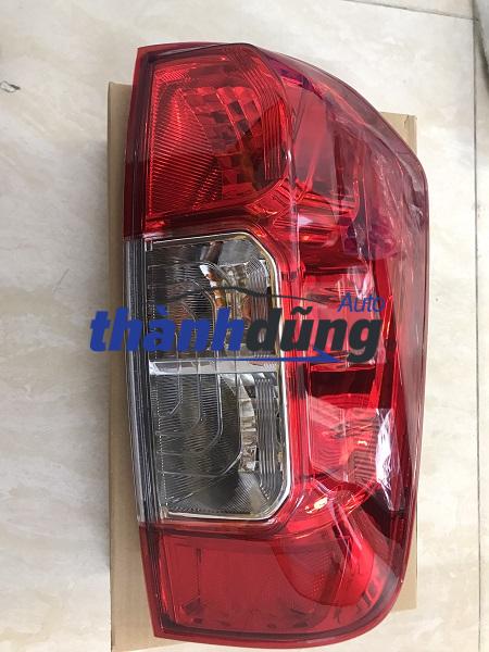 Stop light Nissan Navara 2012