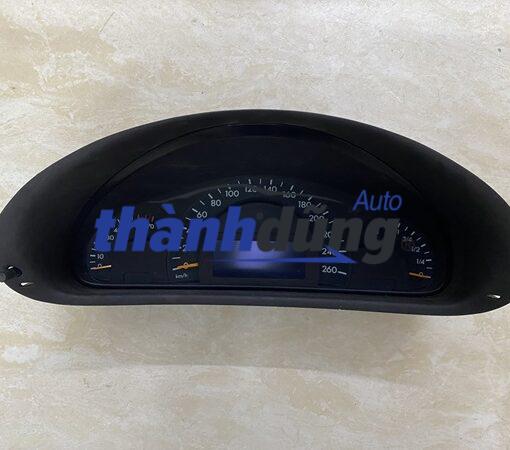 Speedometer cluster Mercedes C200 2003
