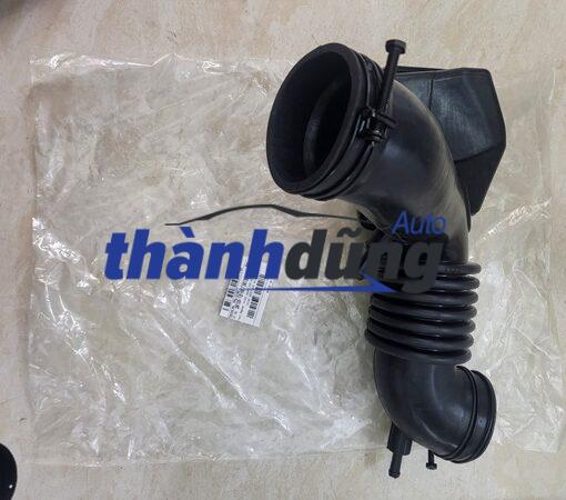Air intake hose Kia Carens 2006