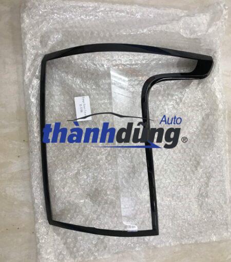 VỎ NGOÀI MẶT ĐÈN HẬU RANGE ROVER
