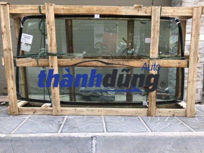 KÍNH CHẮN GIÓ TRƯỚC XE ISUZU NHR85