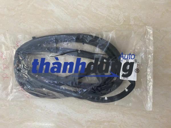 GIOĂNG CÁNH CỬA KIA SPECTRA 2002