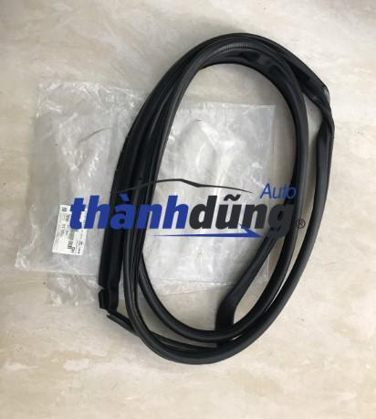 GIOĂNG KHUNG CỬA XE HYUNDAI HD65 | 821105H002