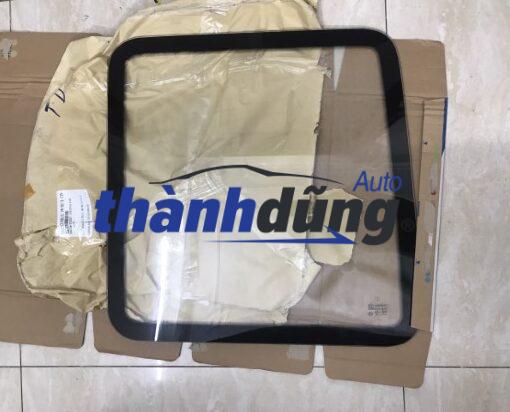 KÍNH CHẮN GIÓ SAU MERCEDES SPRINTER 2008