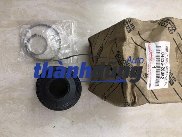 CHỤP BỤI LÁP TRONG TOYOTA VENZA 2010