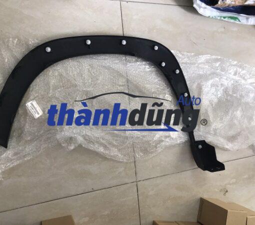 ỐP CUA LỐP TOYOTA CROSS 2022
