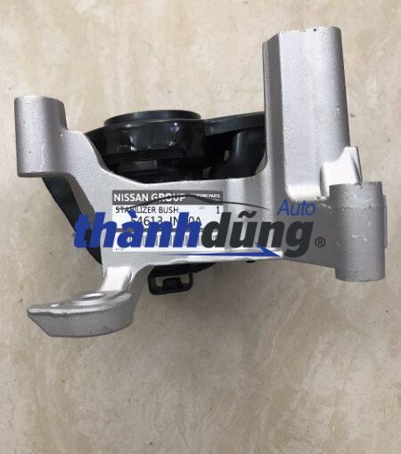 CHÂN MÁY PHẢI NISSAN QASHQAI 2006