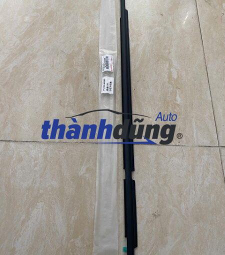 NẸP CHÂN KÍNH TOYOTA LAND CRUISER 2007 | 7572260060