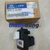 CÔNG TẮC LÊN KÍNH XE HYUNDAI I30 2012 | 956701D000