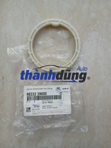 NẮP VẶN CỤM BƠM XĂNG XE HYUNDAI TUCSON 2017 | 311523W000