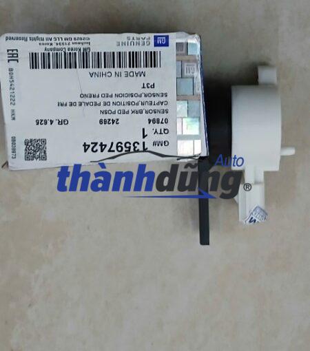 CẢM BIẾN CHÂN PHANH XE VINFAST FADIL 2022 | 13597424