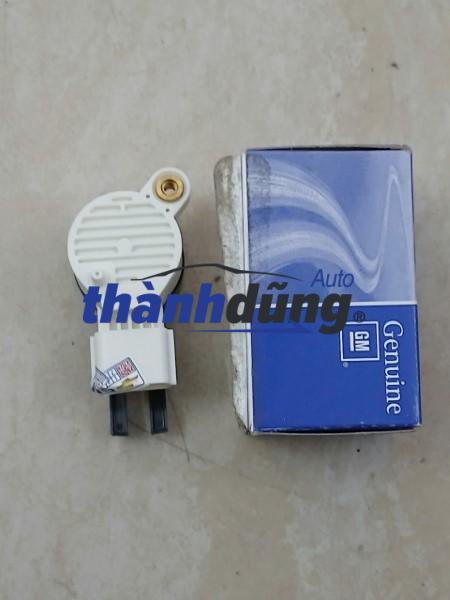 CẢM BIẾN CHÂN PHANH XE VINFAST FADIL 2022 | 13597424