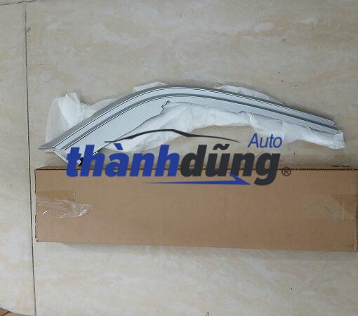 NẸP MẠ VIỀN ĐÈN PHA XE TOYOTA FORTUNER 2016-2020 | 811160K860