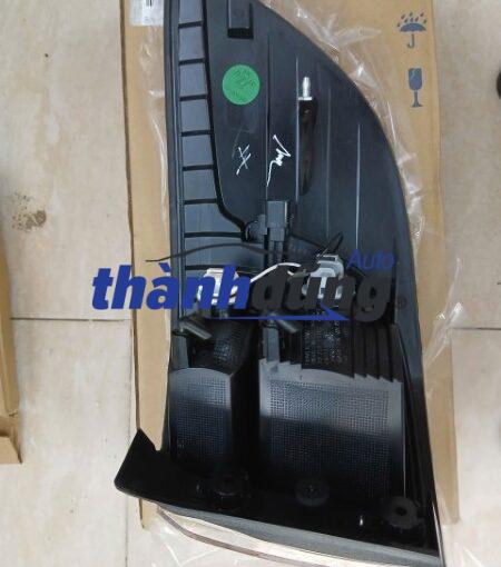 ĐÈN HẬU NGOÀI PHẢI CHEVROLET TRAILBLAZER | 84786461